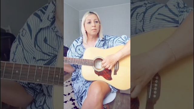 Олюшка 
Стихи: Владимир Курочкин 
Музыка: Алексей Кракин 
Исполняет: Ольга Зайцева