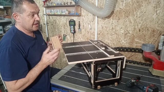 Столик с креплением на Qbrick sistem pro 600 profi