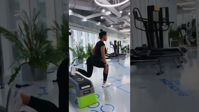 Болгарские выпады 15 на Каждую ногу
