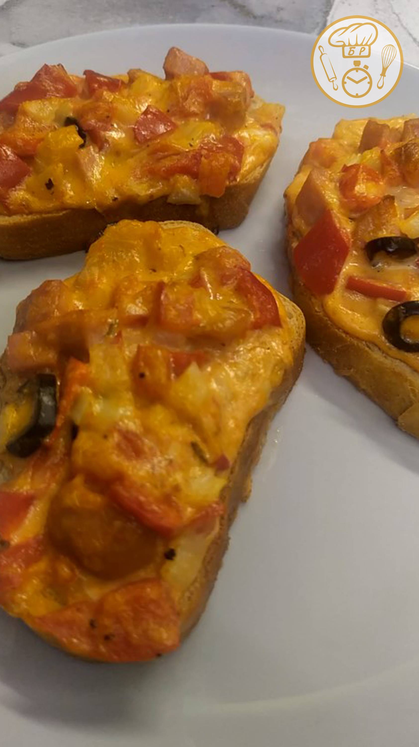 Горячие бутерброды как пицца для быстрого перекуса