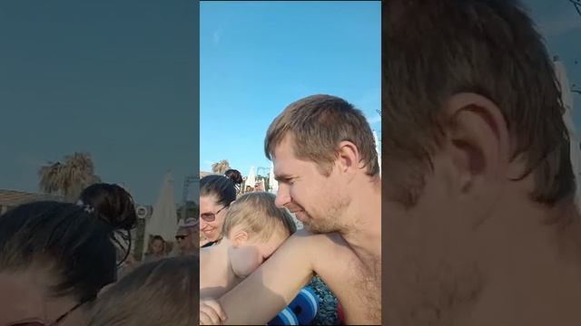 Малыш Мишутка рассказывает как он поплавал в море