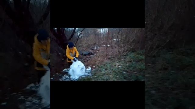 как побить снеговика? нас наругали!
