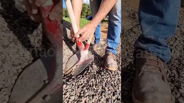 Shovel modification for easier work
