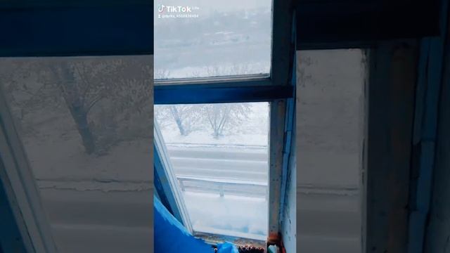 у нас уже снег