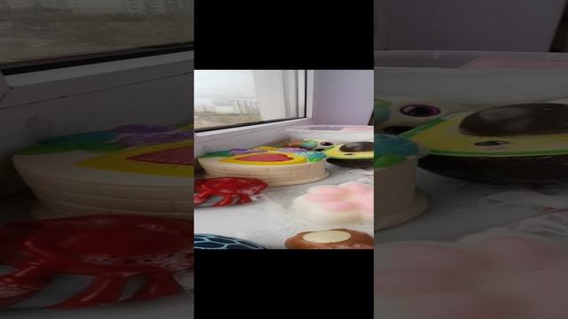 Марго помыла все сквиши из своей коллекции!