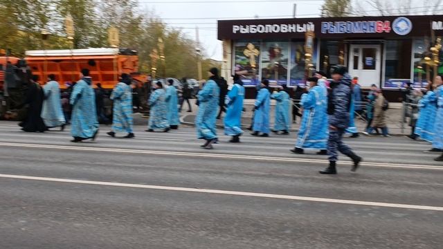 Крестный ход 04 ноября в День народного единства Саратов