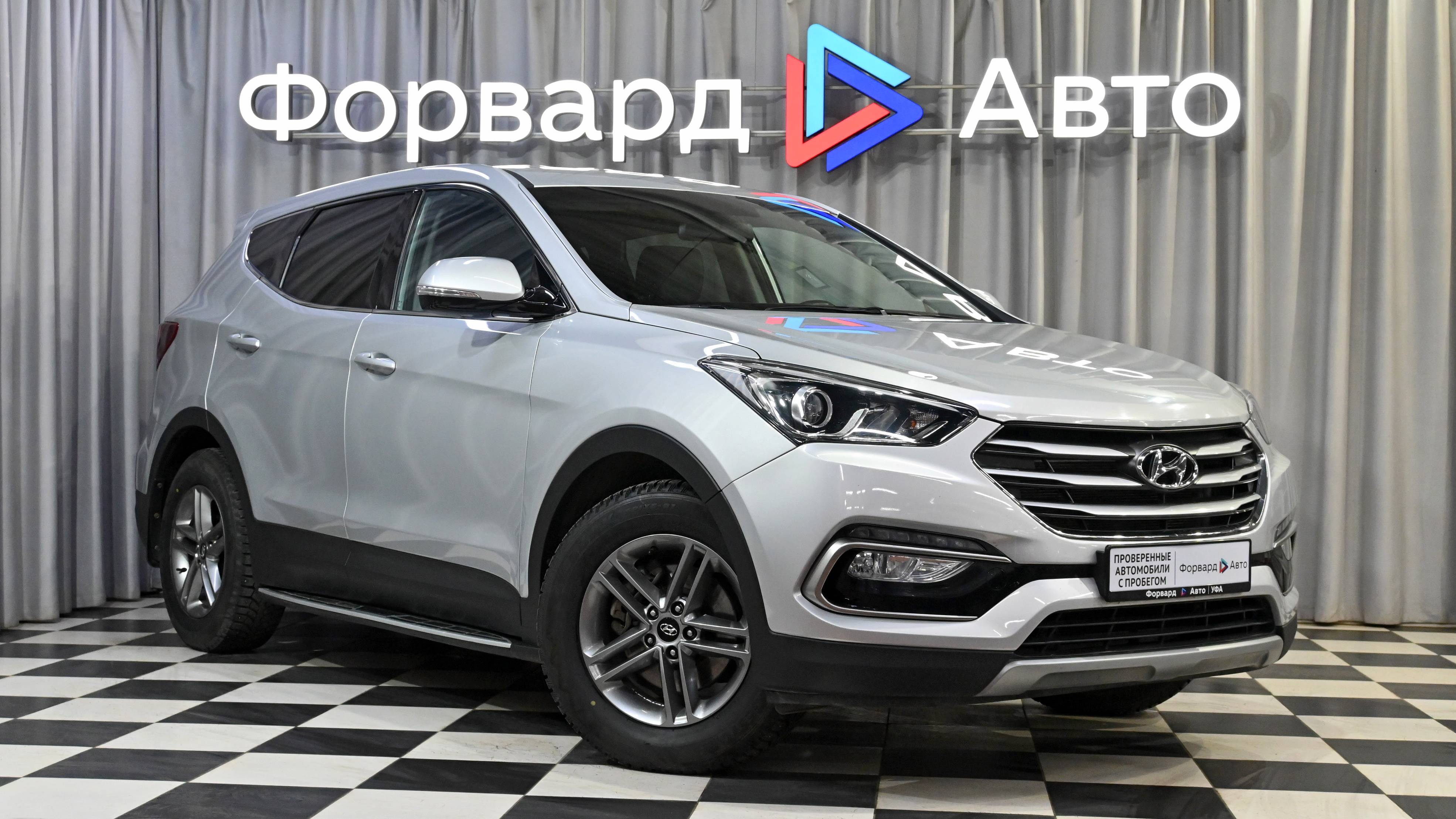 Hyundai Santa Fe (2015) 05231