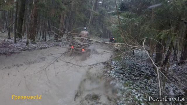 Квадроциклы RM и AODES в покатухах.