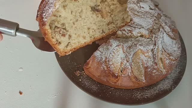 Яблочный пирог в духовке - просто, быстро и вкусно.