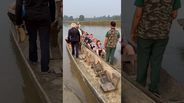 Сафари в Непале: Приключения на реке Рапти 🐊