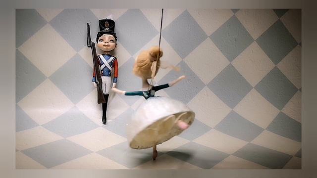 Стойкий оловянный солдатик ( ватная парочка )