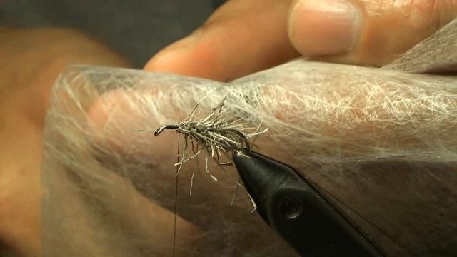 Tying a Dry Deer fly Caddis