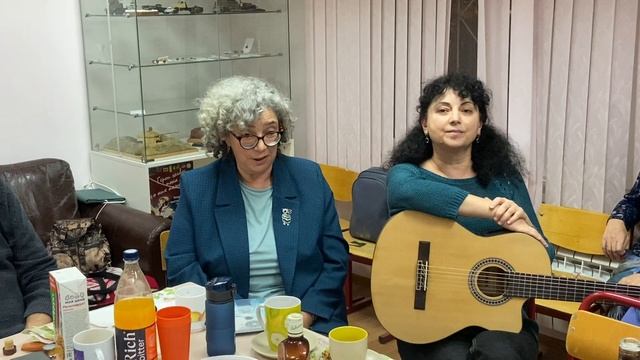 #софияселектор на #посиделки у #андрейсоловьев #гитарапокругу #октябрь2024 #москва #стихи #россия