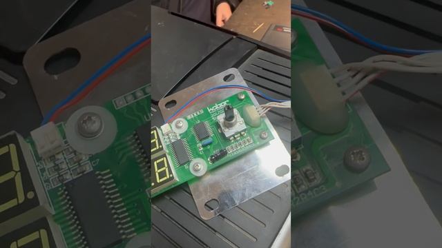 Ремонт профессиональной индукционной плиты марки Kobor🇷🇺Делаем 😊💪