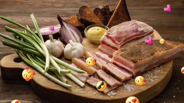 Натуральное Смоленское сало, в колбасной лавке. 
#сало
#мясо
#деликатесы