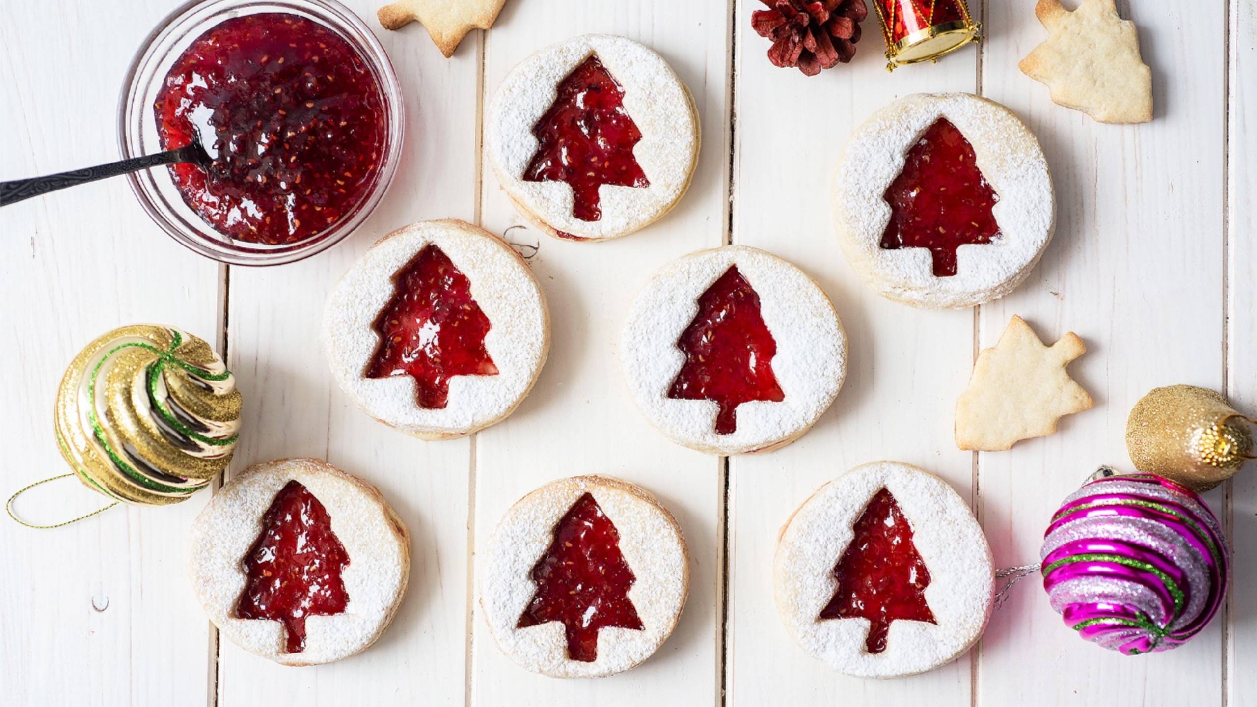 🍪 Песочное печенье Ёлочки с джемом, рецепт на Новый Год
