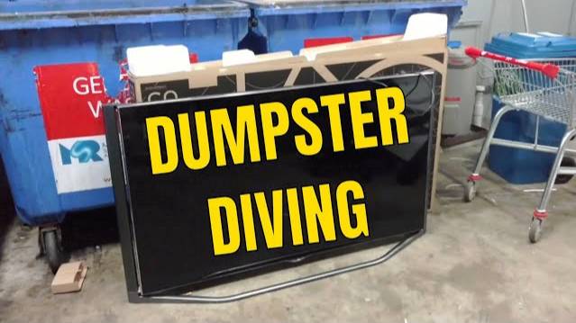 EEVblog 1542 - A Decade of Dumpster Diving!