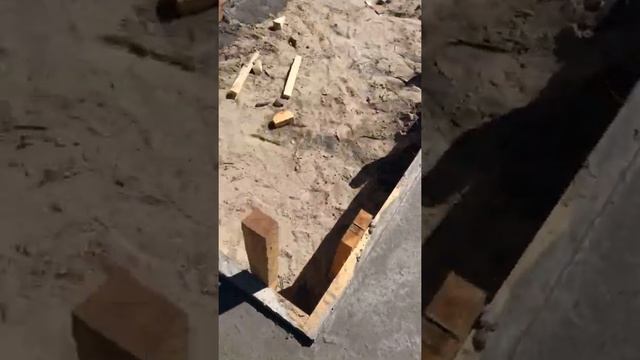 Фундамент через 2 дня после укладки бетона - Фундамент - Сервис Сургут