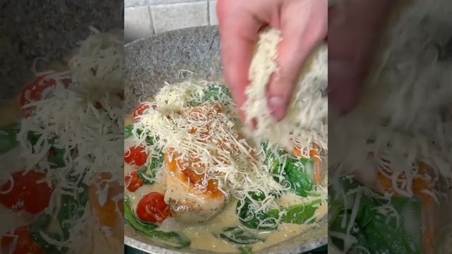 Сливочная курочка с сыром и шпинатом за 15 минут