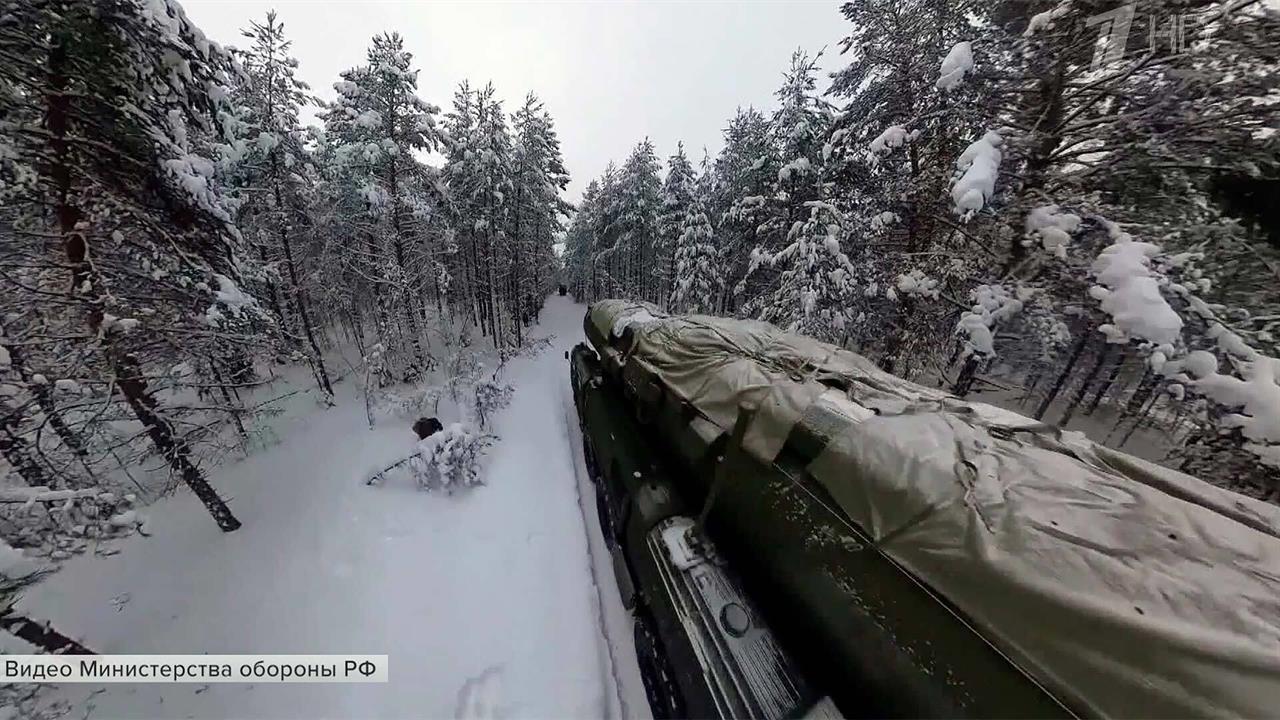 В Козельском ракетном соединении загрузили в шахту новую ракету "Ярс"