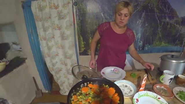 Готовлю подливу к пюре, на ужин.