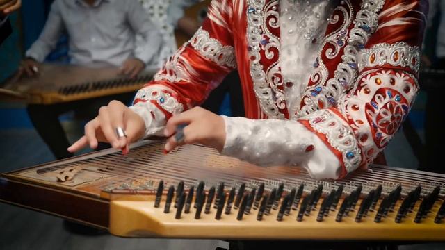 Abduhoshim Ismoilov _ Guljamol Ilhomi _ Hayrona