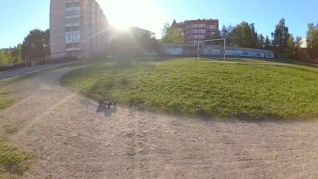 Пока летят новые карданы для OpenRC Truggy, катаемся на шорте 4WD 1/10