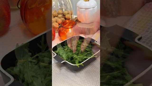 Полезный и необычный салат с сыром бри! Супер рецепт от TalleR для праздничного стола. Сохраняйте