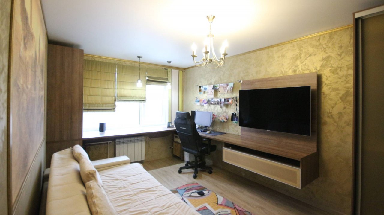 Продажа 3-х комнатной квартиры г. Новый Уренгой мкр. Советский 1-3 #2861169