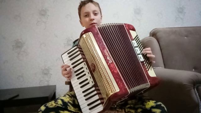песня как под горкой