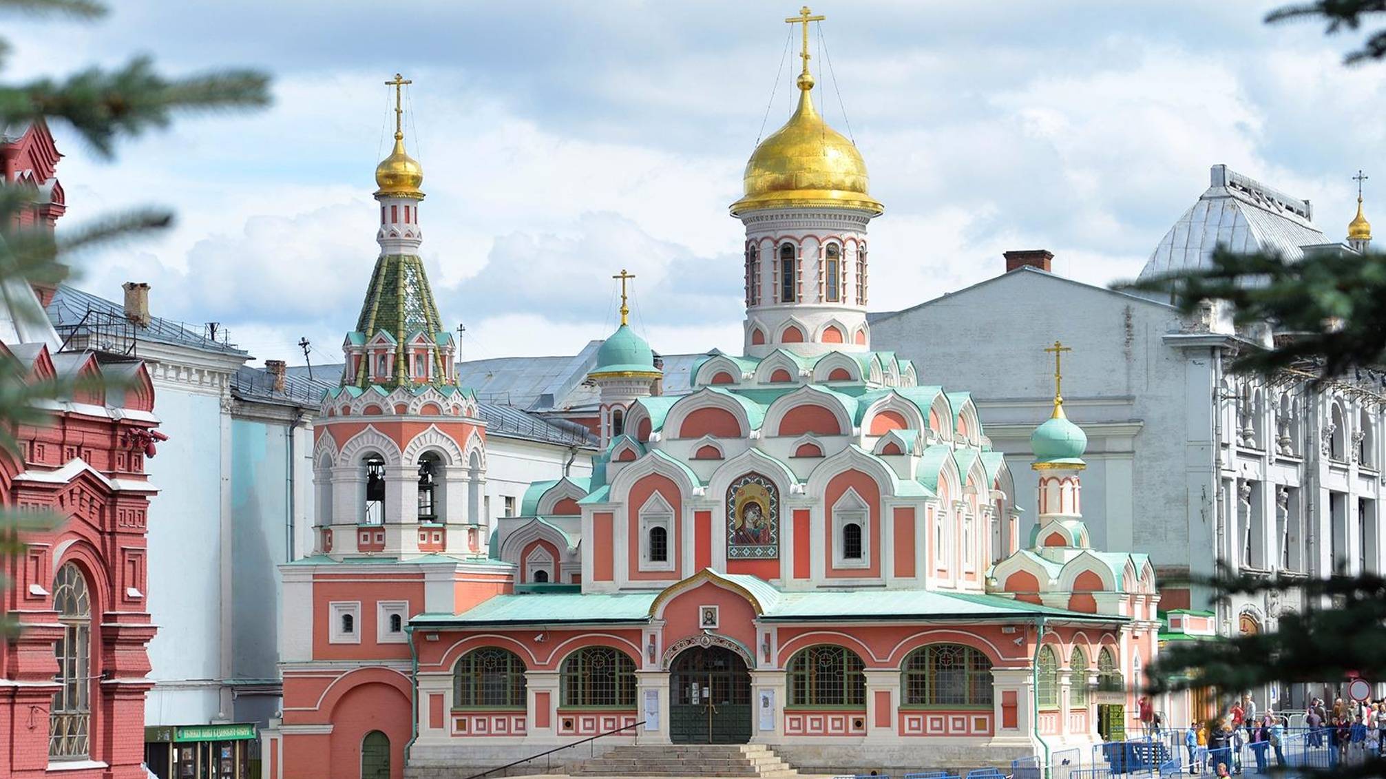 Восстановленный Казанский собор
