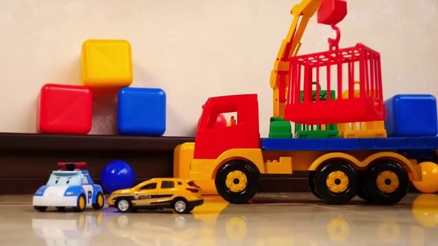 Видео для самых маленьких: Машины-Помощники две серии — Мусоровоз и Трактор