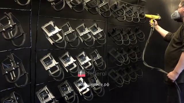Черная порошковая краска Ral 9005.  Покраска изделий из металла.