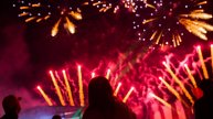 Фейерверк в Бархат-Парке на концерте группы Gayazovs Brothers.