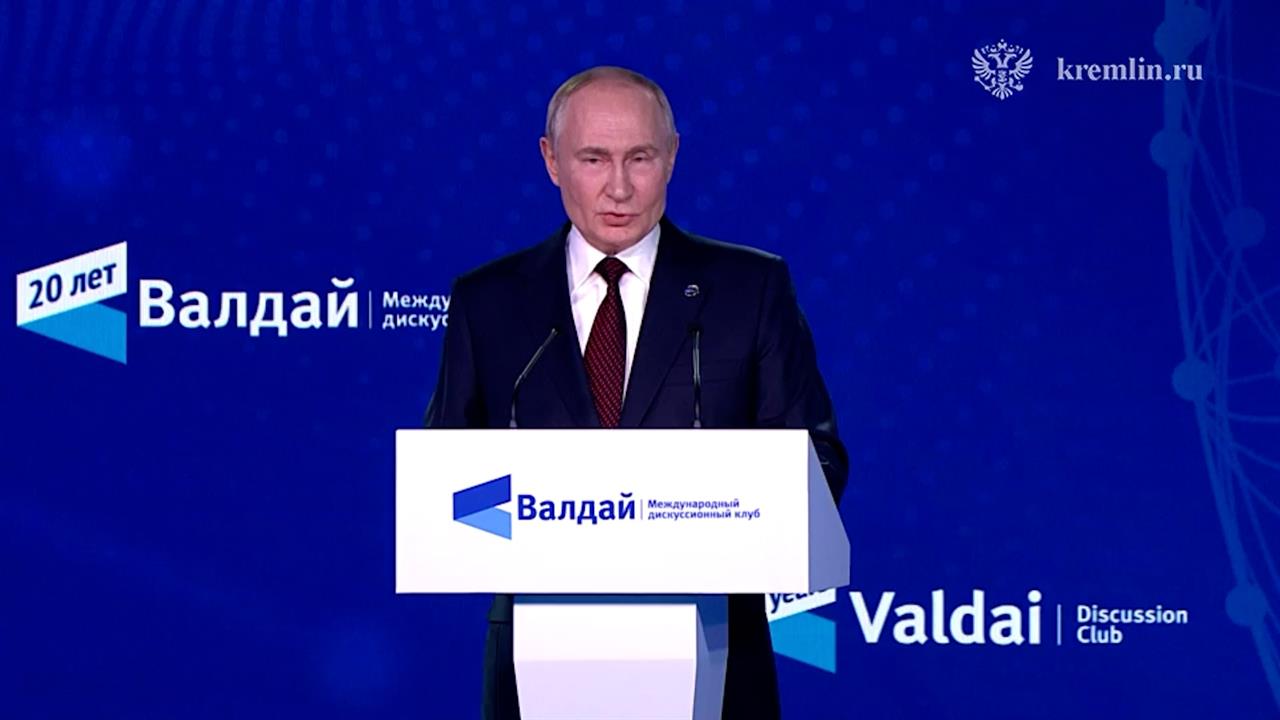 Путин рассказал, что им пугают европейских лидеров