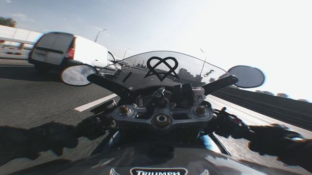 Ride sportbike with music on traffic