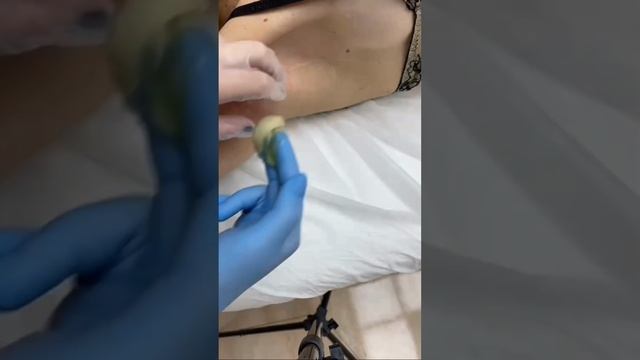 Шугаринг подмышек от технолога сети студий депиляции WAX BAR в Екатеринбурге