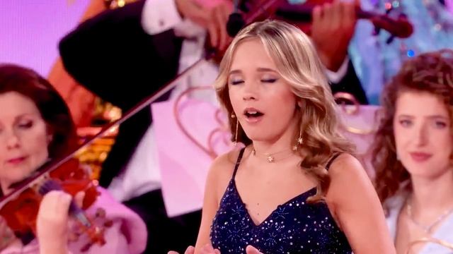 Люди опять плачут от новой песни 16-летней Эммы _Dancing On The Stars_ __ Андре Рьё Маастрихт 2024