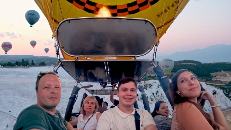 Памуккале с высоты полета на воздушном шаре