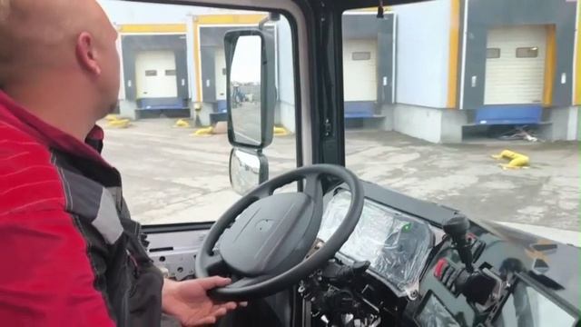 Гражданский БАЗ 6x6