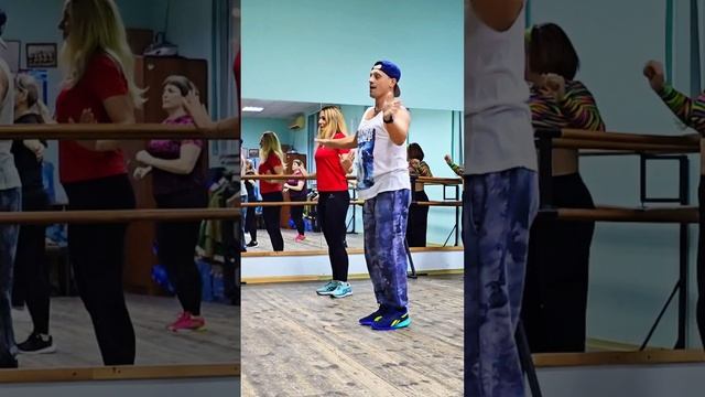 Невероятные танцевальные тренировки 🕺💃🔥 zumba, зумба.