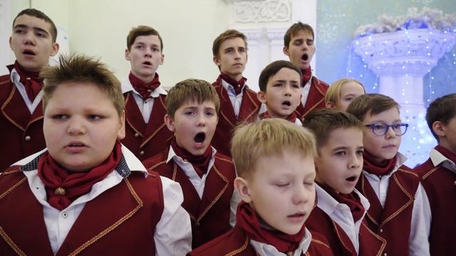 "Carol of the Bells" Рождественский гимн колокольчиков. Хор мальчиков и юношей "Пересвет"