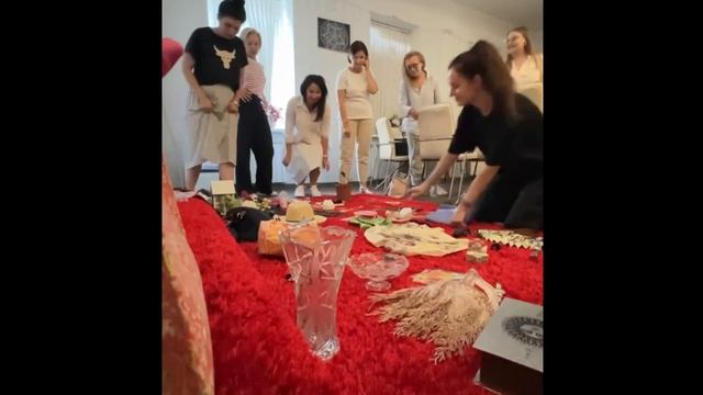 Центру Универсологии Днепра Кристалл Сенс - 8 лет яркого сотворчества! Приглашаем к сотрудничеству