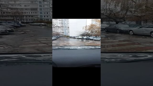 Коротко о парковках в Москве 
#установкадвереймосква