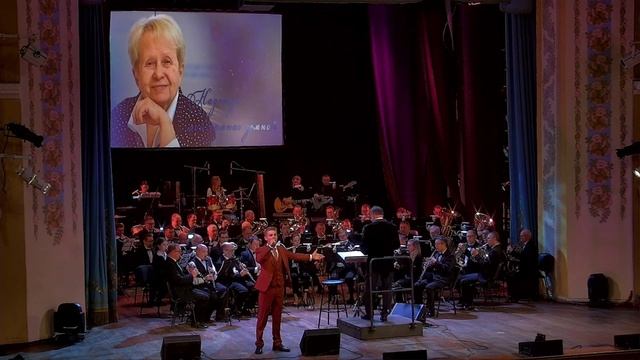 «Русский вальс» Уральский Духовой Оркестр,маэстро Игорь Ежов.