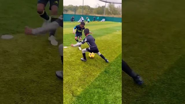 Обыгрыш 1v1 / Beating 1v1