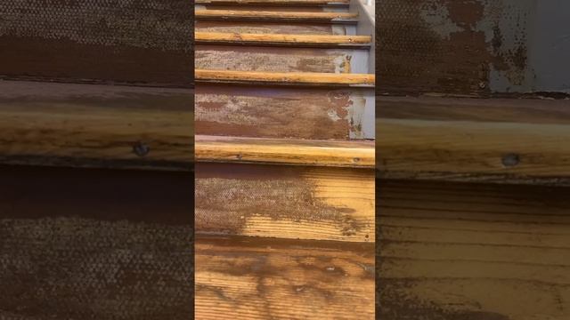 Быстрая обработка лестницы. Что за инструмент? #мастер #ремонт #лестница