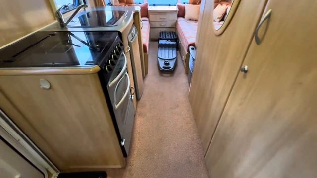 2006 Lunar Quasar 525