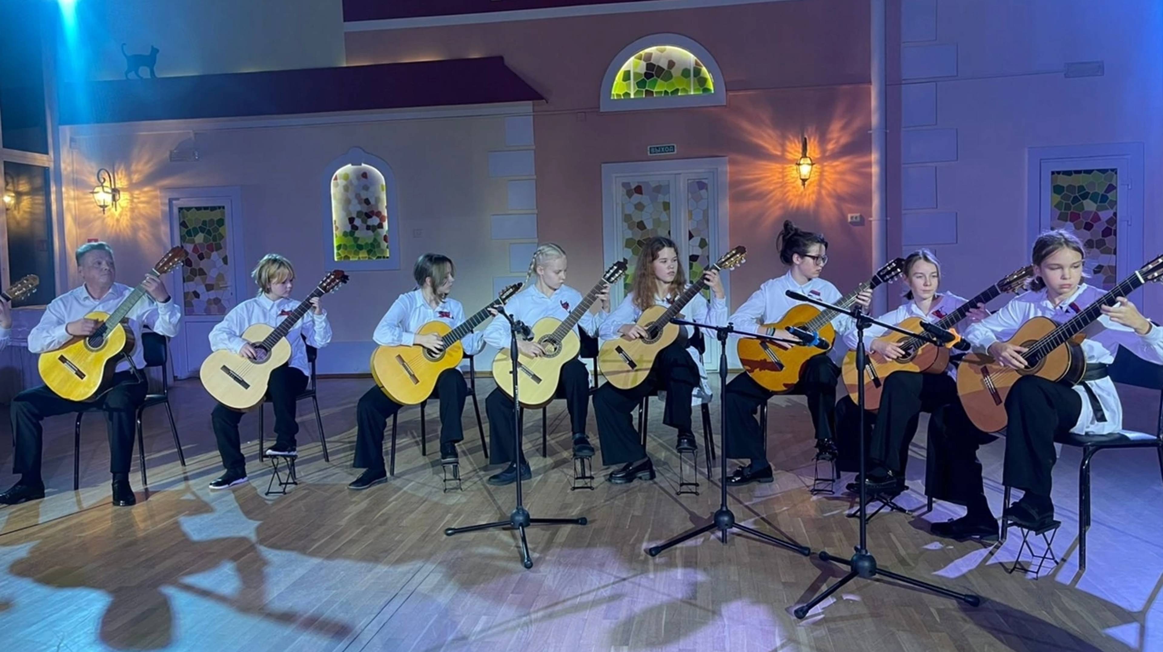 Косил Ясь конюшиню. Премьерное исполнение. #ансамбль #гитара