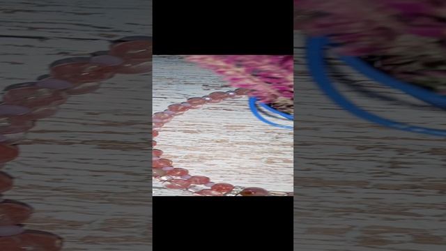 современное украшение ручной работы